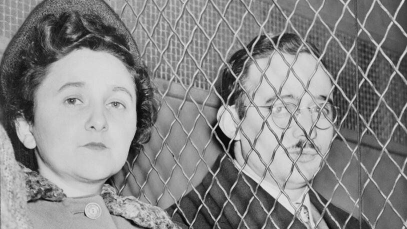 Julius and Ethel Rosenberg, separated by heavy wire screen as they leave U.S. Court House after being found guilty by a jury. (Library of Congress Prints and Photographs Division)