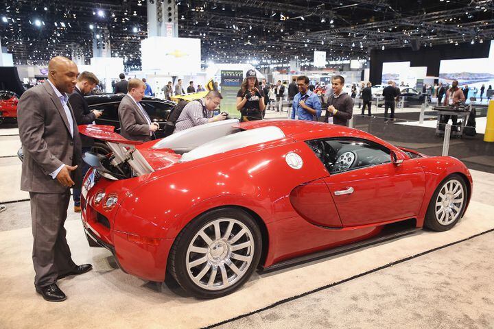 Bugatti shows off their $1.5 million Veyron