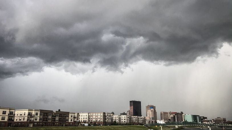 Storm moves through Dayton. JIM NOELKER\STAFF