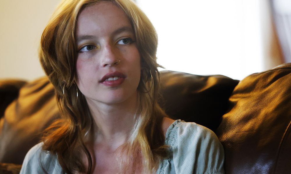 Teenager Charlie Pope talks about her struggles with mental health issues in the past. MARSHALL GORBY\STAFF