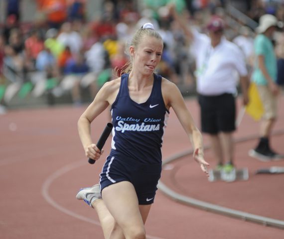Photo gallery: State track and field, Day 1