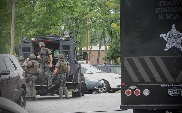 Swat at motel 6 photo Gorby