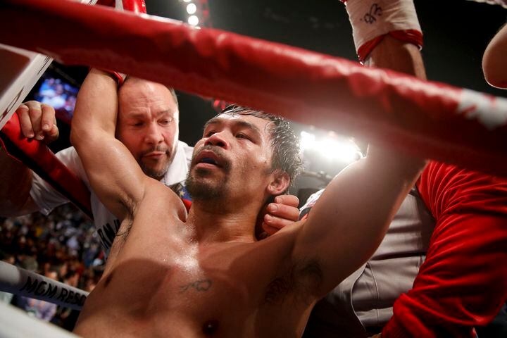 Photos: Manny Pacquiao defeats Adrien Broner to retain welterweight title