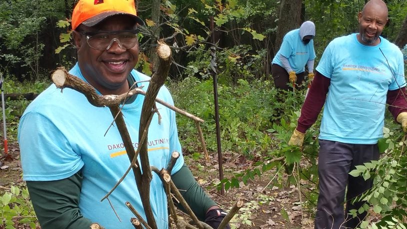 Five Rivers MetroParks volunteers make a difference on Service Saturdays - Contributed