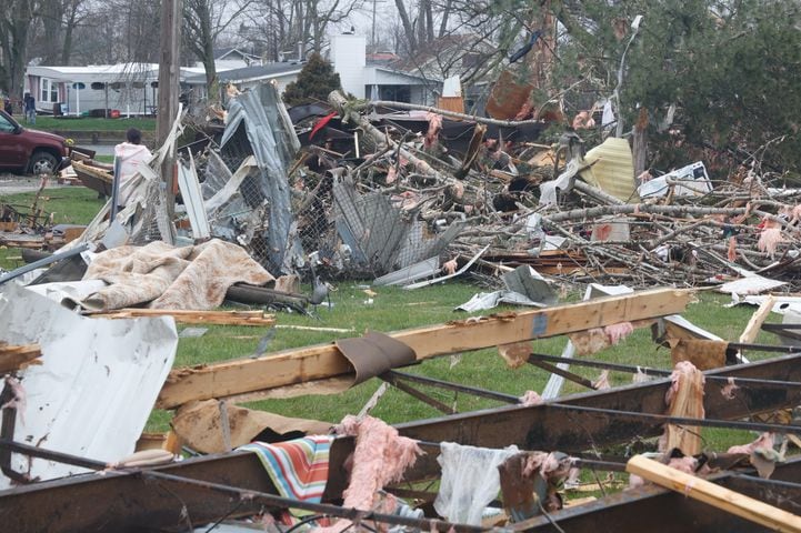 Tornado Damage in Midway