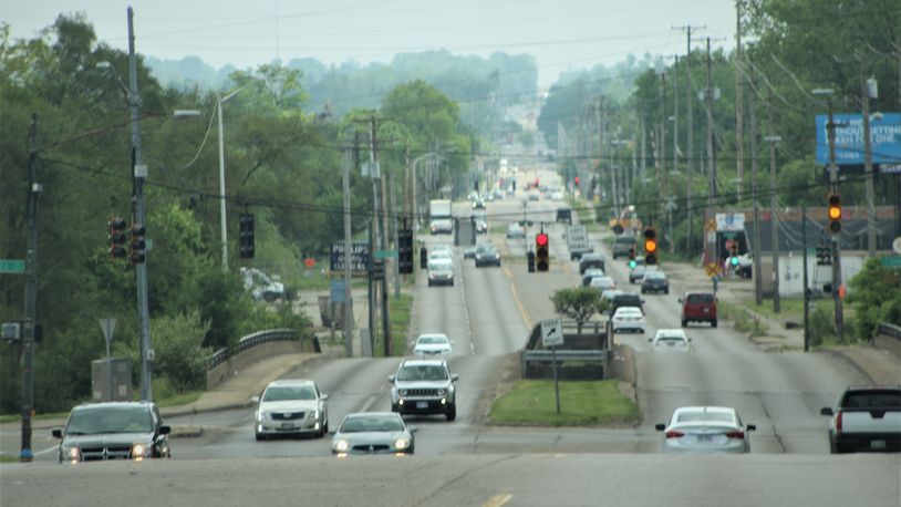More than 13,000 vehicles each day travel along a stretch of Gettysburg Avenue between West Third Street and Salem Avenue. CORNELIUS FROLIK / STAFF