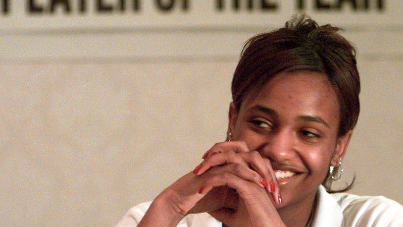 04/09/98; Tamika Williams smiles as she is named the Gatorade Circle of Champions Player of the Year Wednesday.
DIGITAL IMAGE
