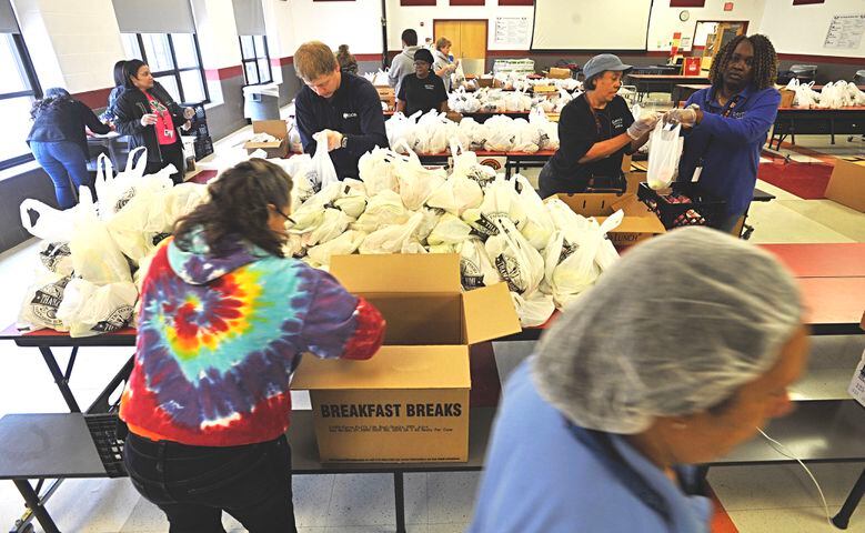 PHOTOS: Food distribution for Wright Brothers Middle School students