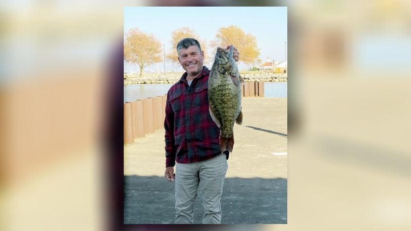 Record Lake Erie smallmouth bass caught by Fremont man was 16