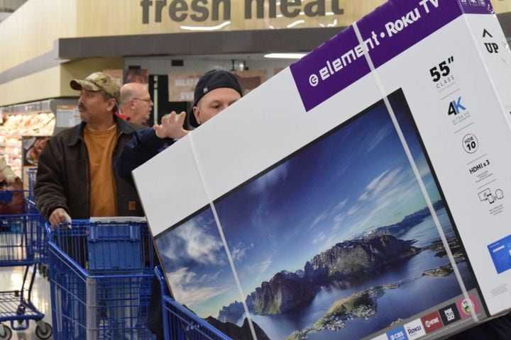 PHOTOS: Here's what local Meijer stores looked like Thanksgiving morning