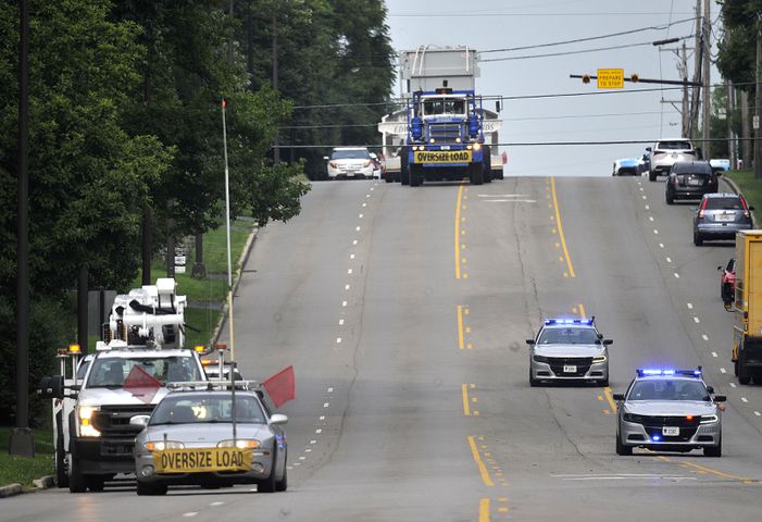 PHOTOS: DP&L move oversized load through Centerville and Kettering
