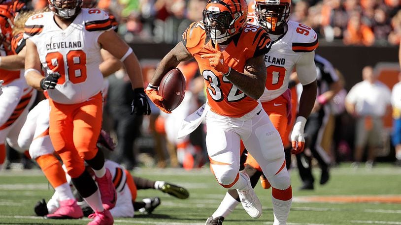 CINCINNATI, OH - OCTOBER 23:  Jeremy Hill #32 of the Cincinnati Bengals carries the ball during the first quarter of the game against the Cleveland Browns at Paul Brown Stadium on October 23, 2016 in Cincinnati, Ohio. (Photo by Andy Lyons/Getty Images)