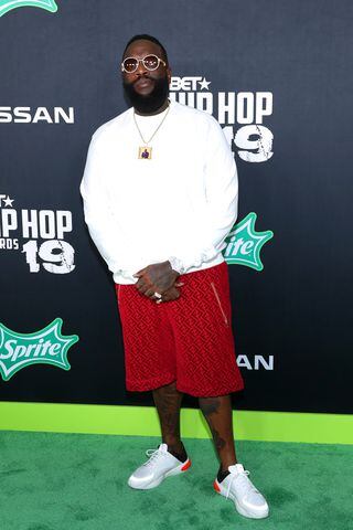 Photos: Stars shine on the 2019 BET Hip Hop Awards red carpet