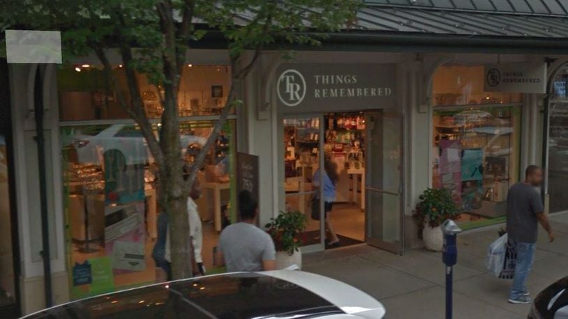 Things Remembered may close most of its 400 stores.