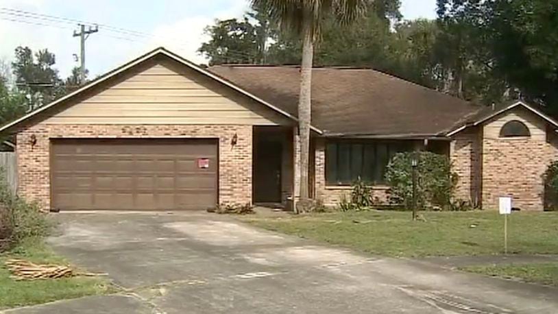 Residents of a neighborhood said rats are pouring out of a recently purchased home and taking over. (WFTV.com)