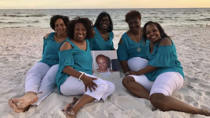 The "Sensational Six" from Atlanta became Twitter stars while on vacation in Florida for the special way they honored their friend, who died of cancer.