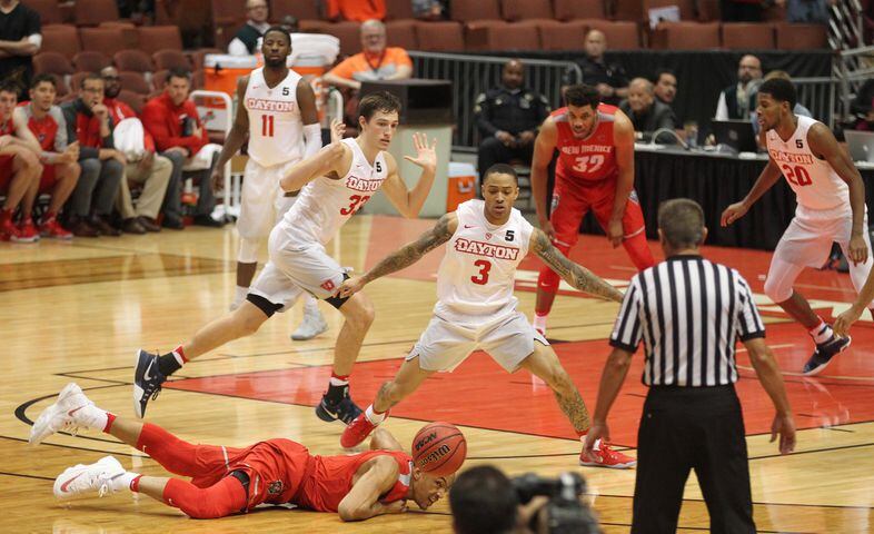 Dayton Flyers learning how to play together