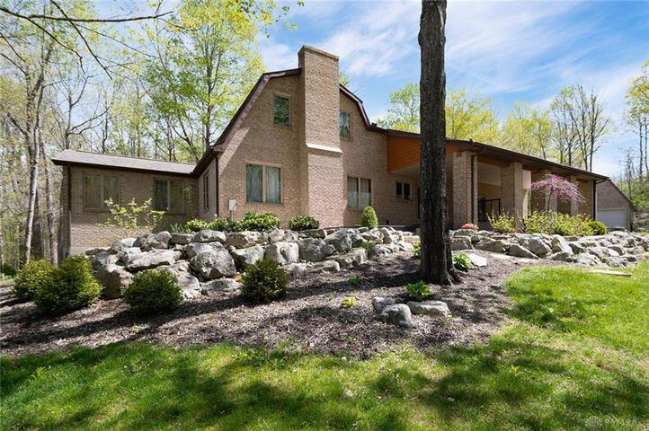 PHOTOS: Unique silo-designed home on 4 acres near Spring Valley listed on market