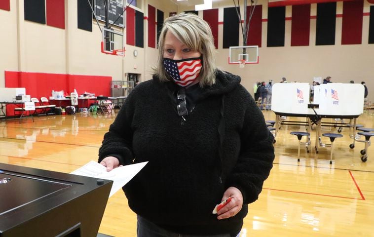Voters in Clark County