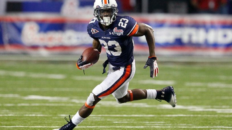 ATLANTA, GA - DECEMBER 31: Onterio McCalebb #23 of the Auburn Tigers against the Virginia Cavaliers during the 2011 Chick Fil-A Bowl at Georgia Dome on December 31, 2011 in Atlanta, Georgia. (Photo by Kevin C. Cox/Getty Images)