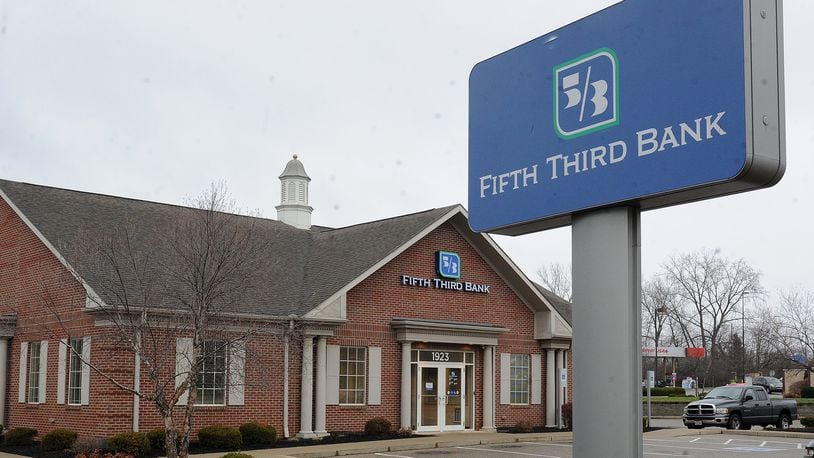 The Fifth Third Bank on West Dorothy Lane in Moraine was robbed shortly after noon on Wednesday, Dec. 14, 2022. MARSHALL GORBY\STAFF