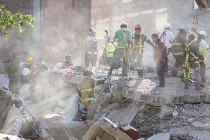 Photos: Major earthquake strikes Mexico City