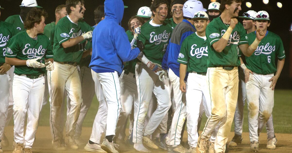 ‘Like a movie’ — CJ plays late into the night to win Division II district title