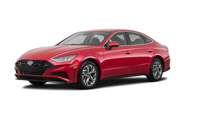 The Hyundai Sonata has been awarded the 2020 MotorWeek Drivers Choice Award in the Best Family Sedan. MotorWeek has been awarding vehicles their Drivers Choice Awards annually for the last 39 years this year s winners were announced recently during a ceremony held at the 2020 Chicago Auto Show. Metro News Service photo