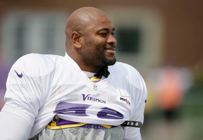 Minnesota Vikings DT Tom Johnson arrested for trespassing and disorderly conduct