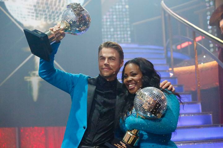 Glee's Amber Riley wins "Dancing With the Stars"