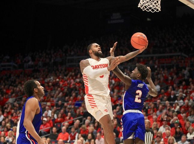 Trey Landers playing to his strengths for Dayton Flyers