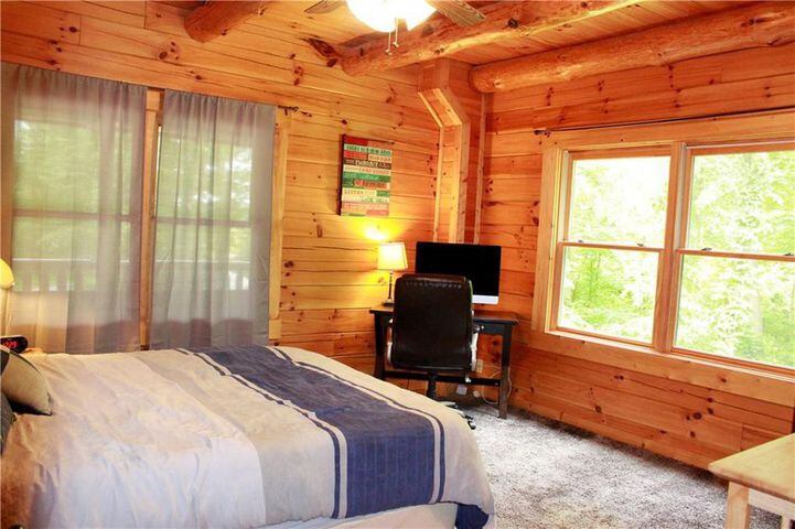 PHOTOS: Cabin home on 45.7 acres on market in Urbana