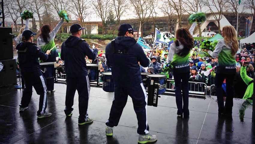 Fans rally for Seahawks at Seattle Center