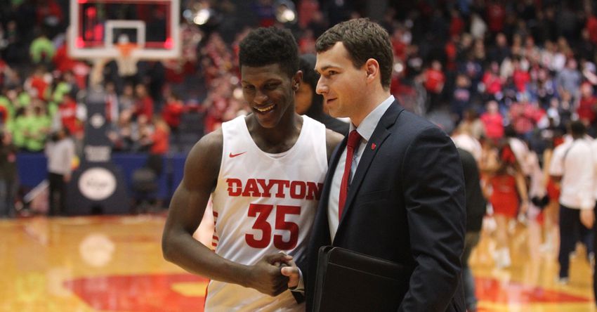 Dayton goes on the road to face slumping Saint Louis