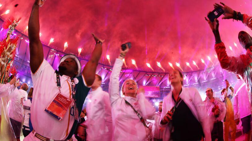 RIO DE JANEIRO, BRAZIL - AUGUST 21: Athletes mingle and party during the Closing Ceremony on Day 16 of the Rio 2016 Olympic Games at Maracana Stadium on August 21, 2016 in Rio de Janeiro, Brazil. (Photo by Ezra Shaw/Getty Images)