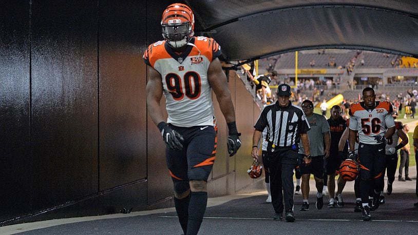 PITTSBURGH, PA - OCTOBER 22: Michael Johnson #90 of the Cincinnati Bengals walks off the field at the conclusion of the Bengals’ 29-14 loss against the Pittsburgh Steelers at Heinz Field on October 22, 2017 in Pittsburgh, Pennsylvania. (Photo by Justin Berl/Getty Images)