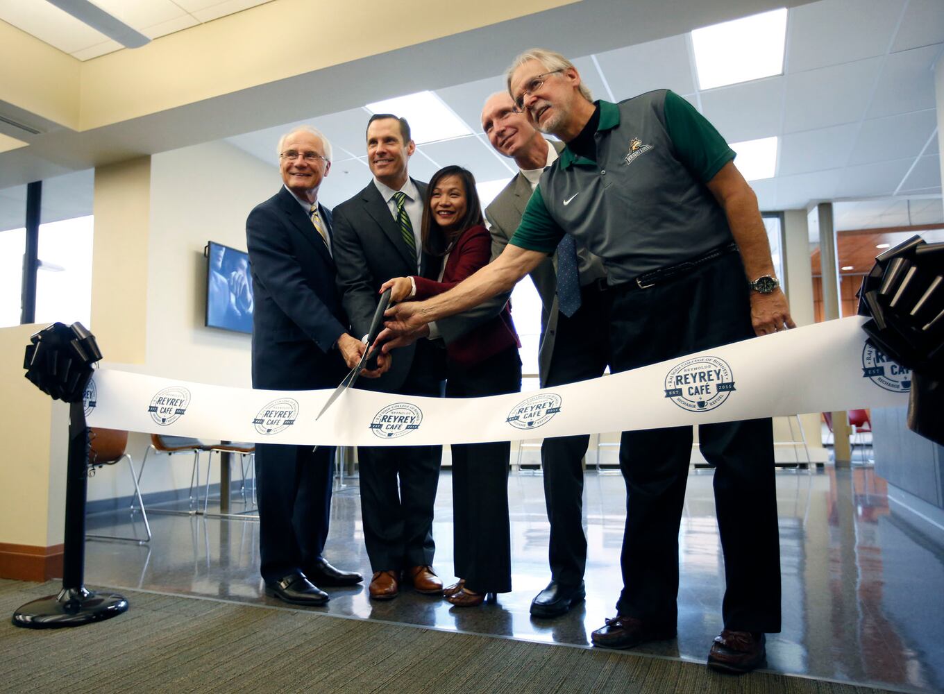 ReyRey Cafe Opens at Wright State