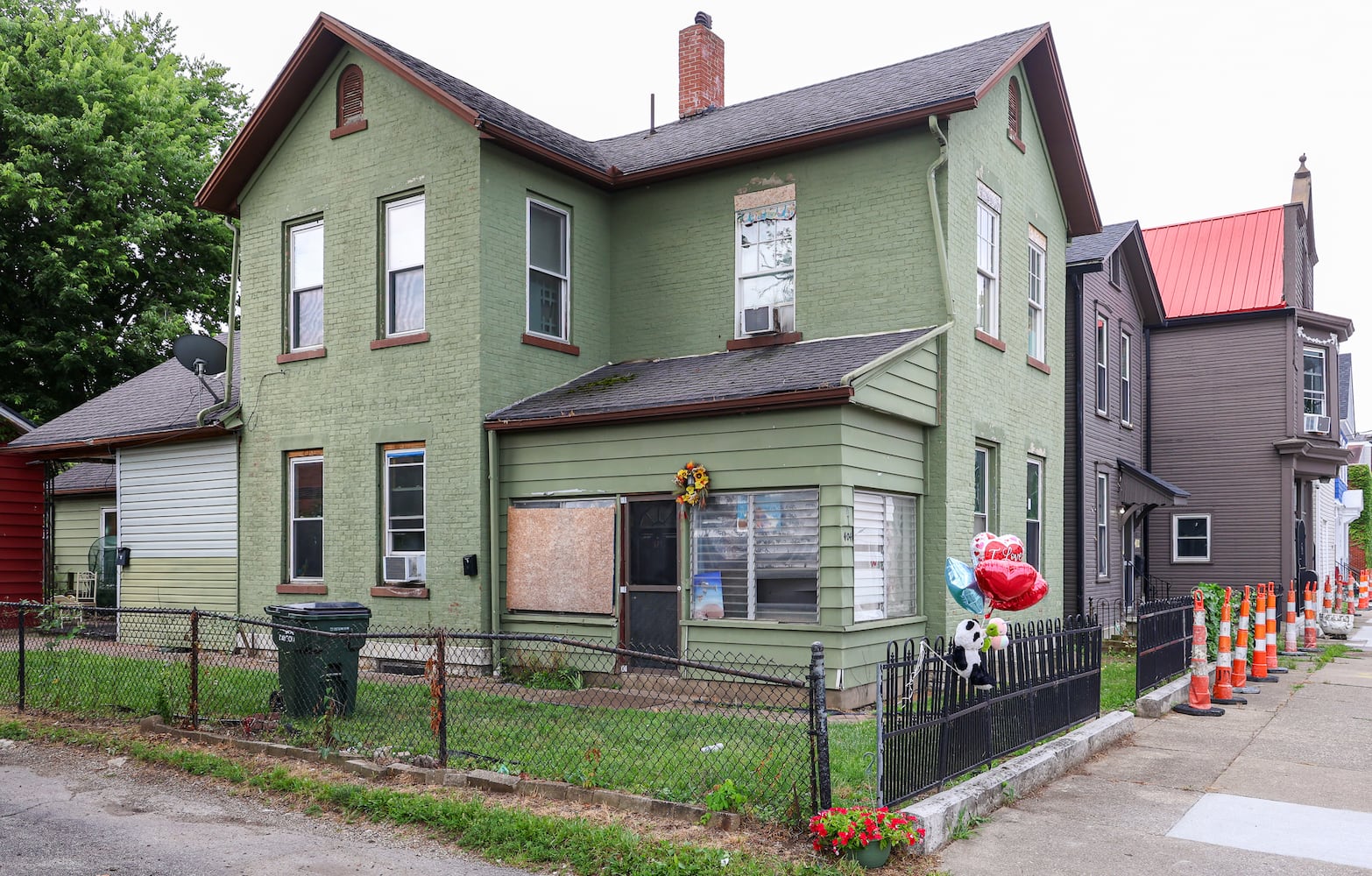 071725 DDN Hershall Creachbaum house Michael Kendrick Ashley Johnson 404 Xenia Avenue