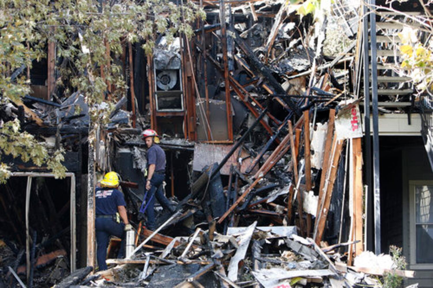 Fire at Edge Creek apartments, 07.19.09