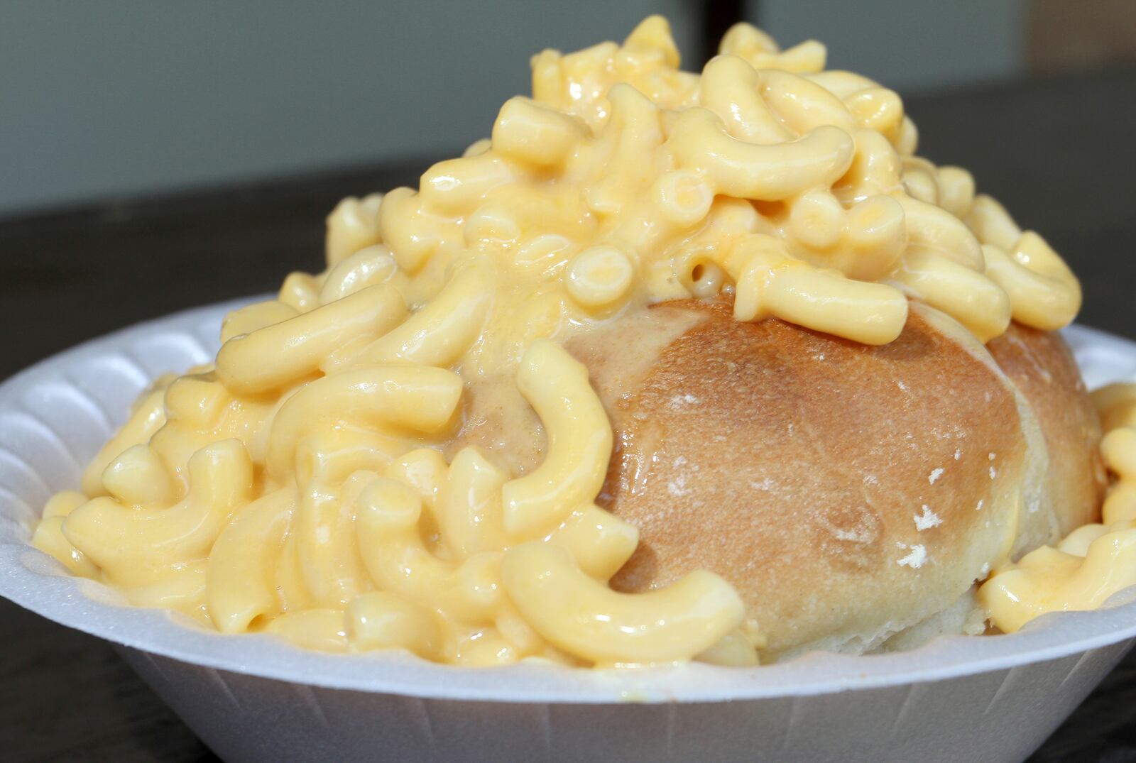 Minstel’s Mac & Cheese in a bread bowl: To prepare thyself with the energy needed for a day at the Ohio Renaissance Festival, you’ll want to load up on this delicious Old World treat. The hearty bread is baked fresh and topped with a cheese covered pasta that will make your mouth water. Prepare thyself for a non-stop, day-long adventure by visiting www.renfestival.com.