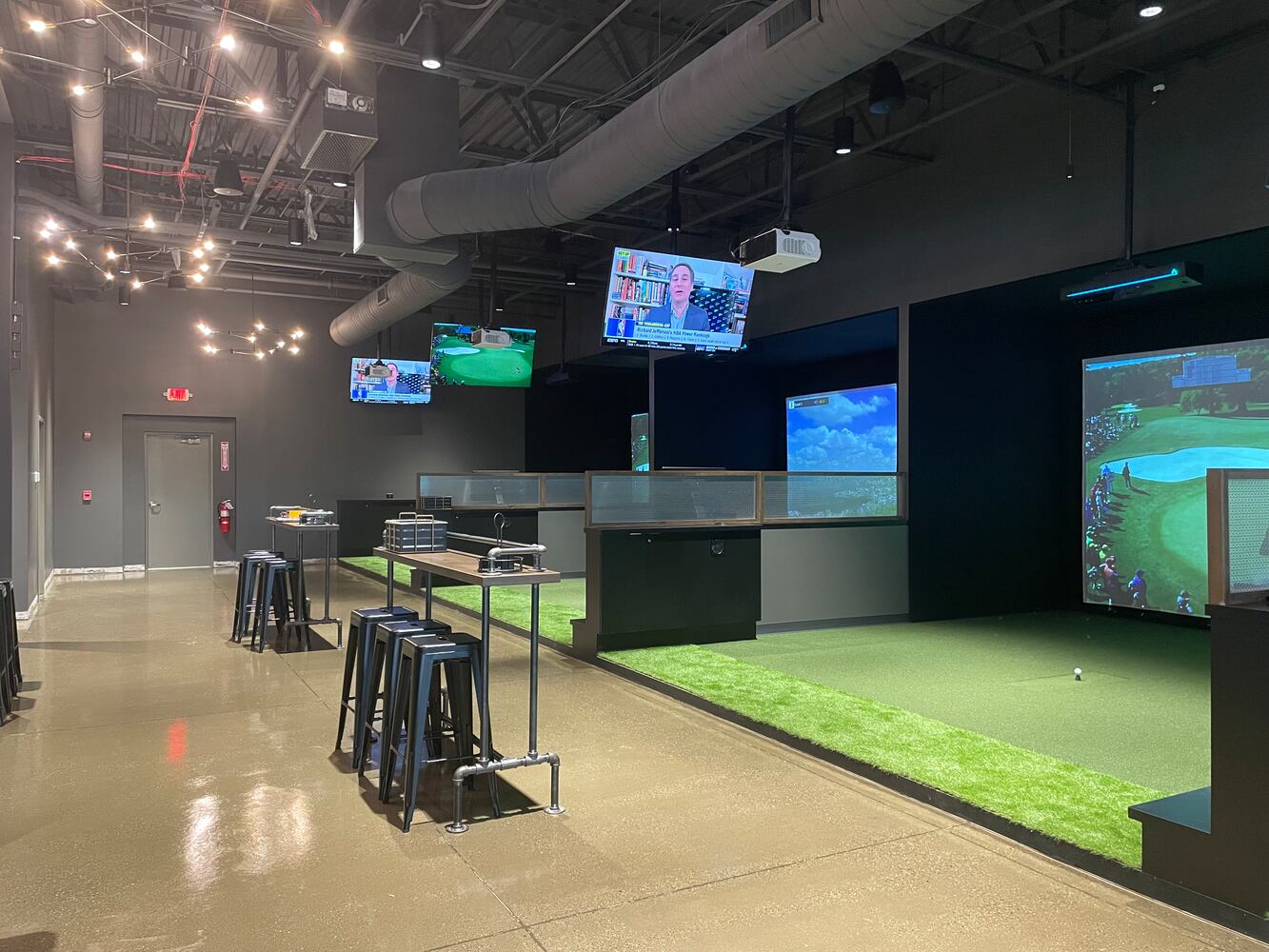 Off Par Golf & Social