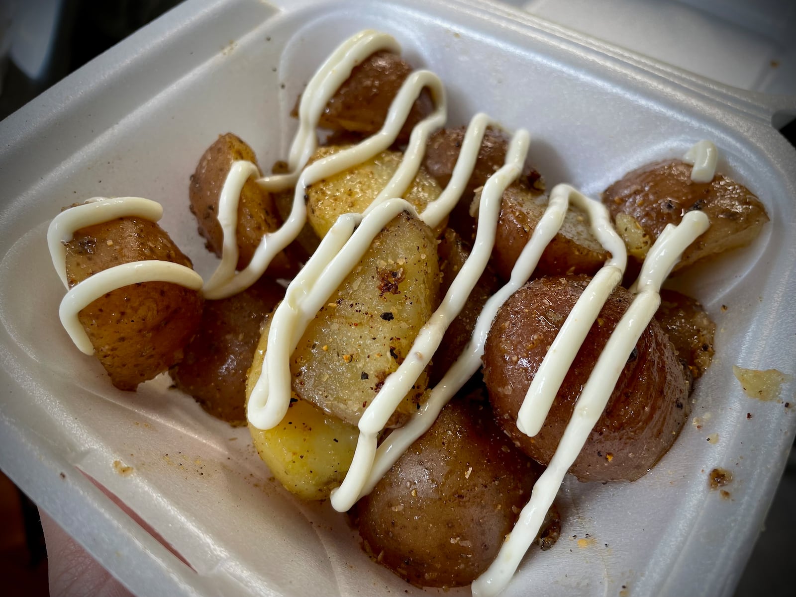After closing Sunrise Breakfast Food Truck last year, Dayton native Damon Wright and his wife, Brittney, has opened a new food truck serving smash burgers, smash bites, lemonades and dirty sodas. NATALIE JONES/STAFF
