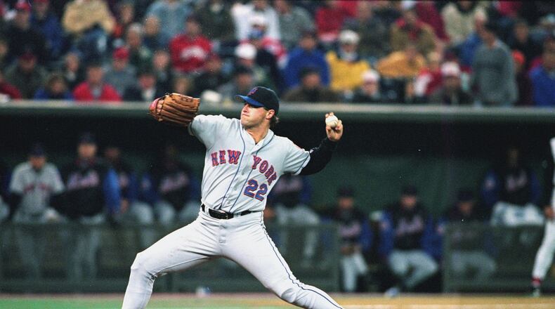 4 Oct 1999: Pitcher Al Leiter #22 of the New York Mets winds up for the pitch during the game against the Cincinnati Reds at Cinergy Field in Cincinnati, Ohio. The Mets defeated the Reds 5-0. Mandatory Credit: Andy Lyons /Allsport