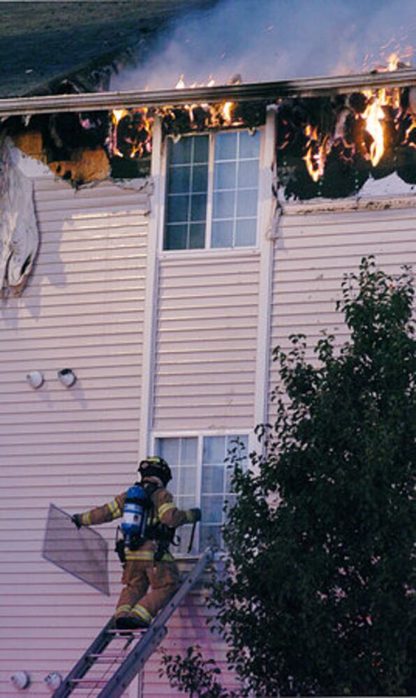 Xenia apartment complex fire