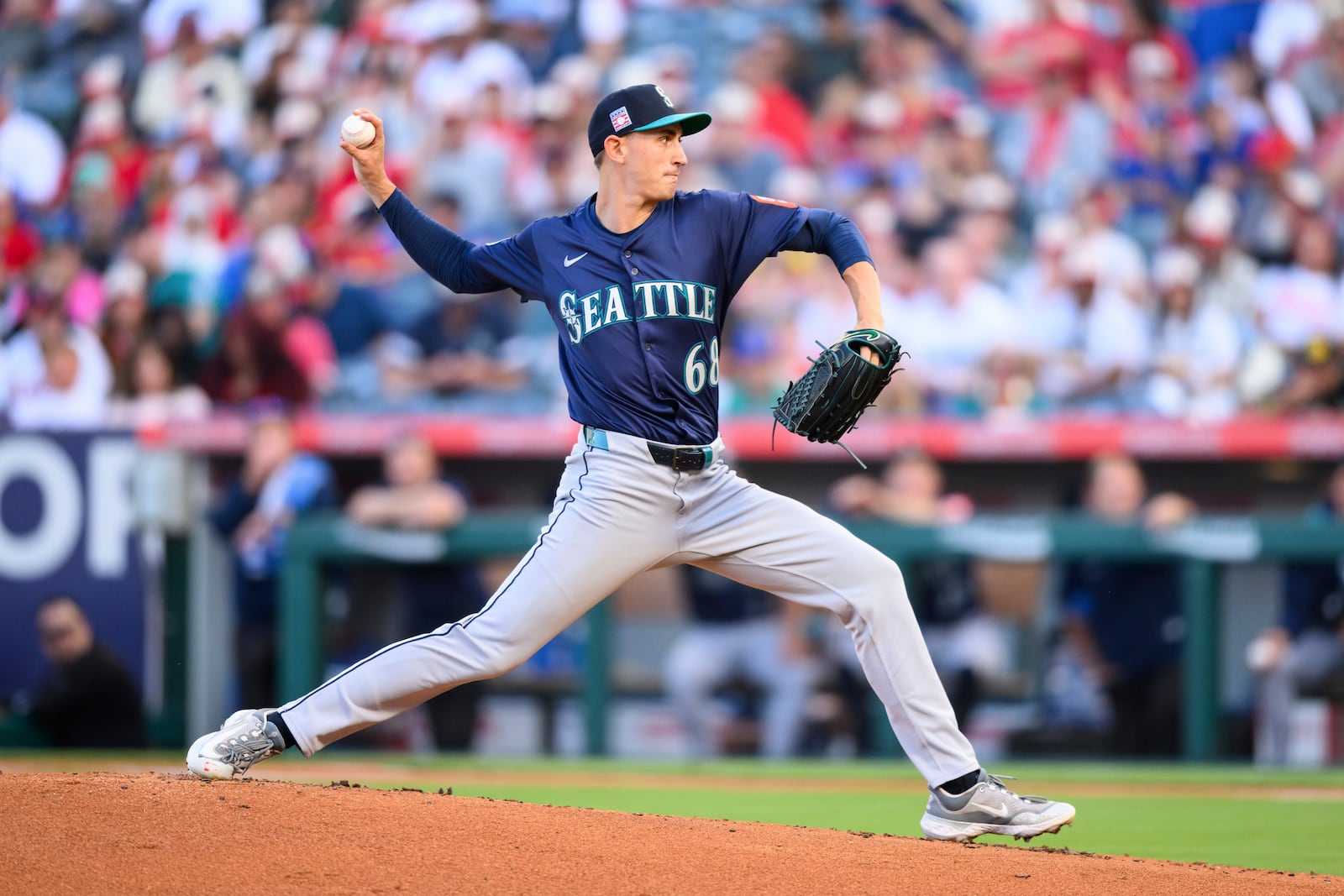 Seattle Mariners pitcher George Kirby delivers during the first inning of a baseball game against the Los Angeles Angels Saturday, July 26, 2025, in Anaheim, Calif. (AP Photo/William Liang)