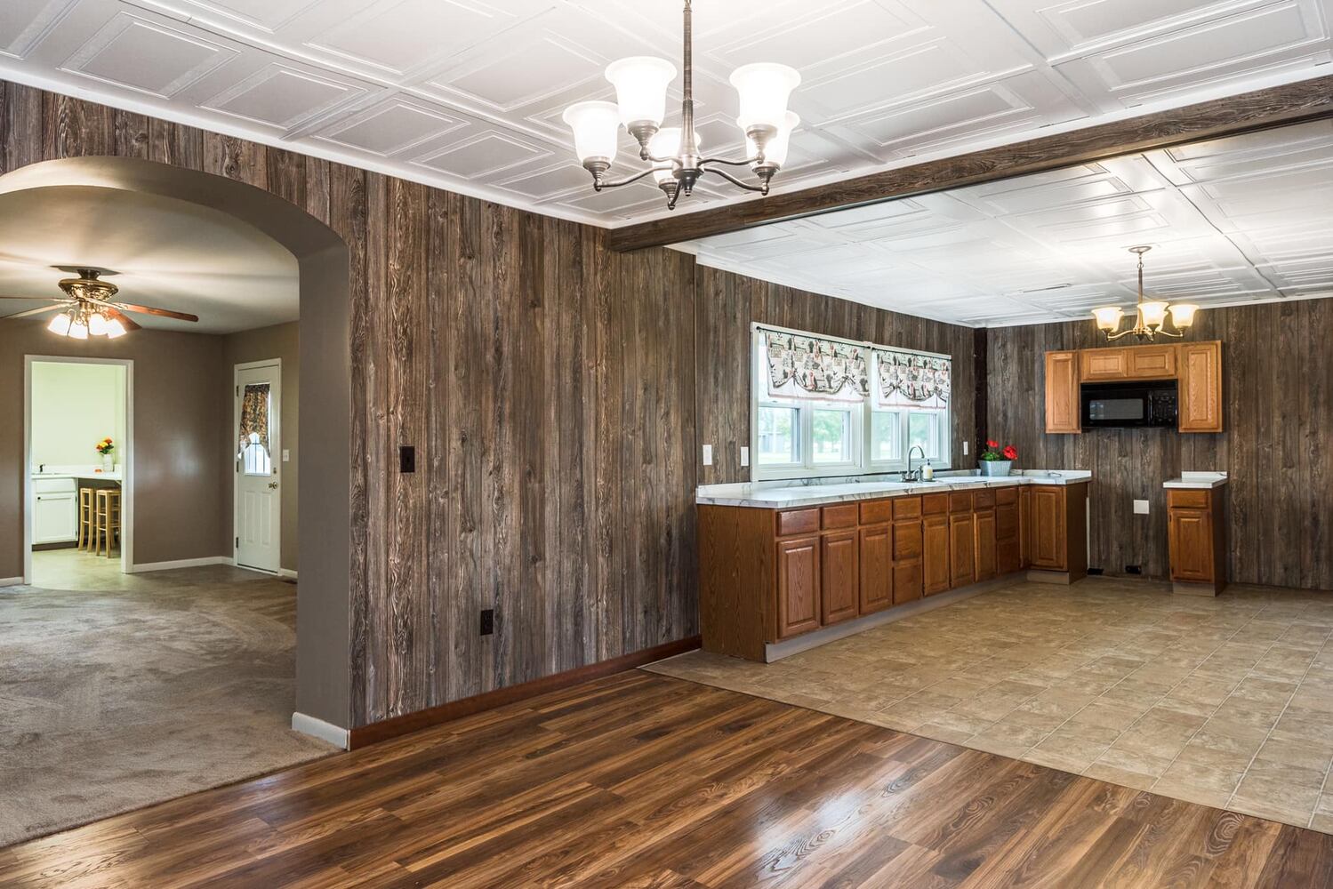PHOTOS: Converted barn in the country is a farmhouse dream come true