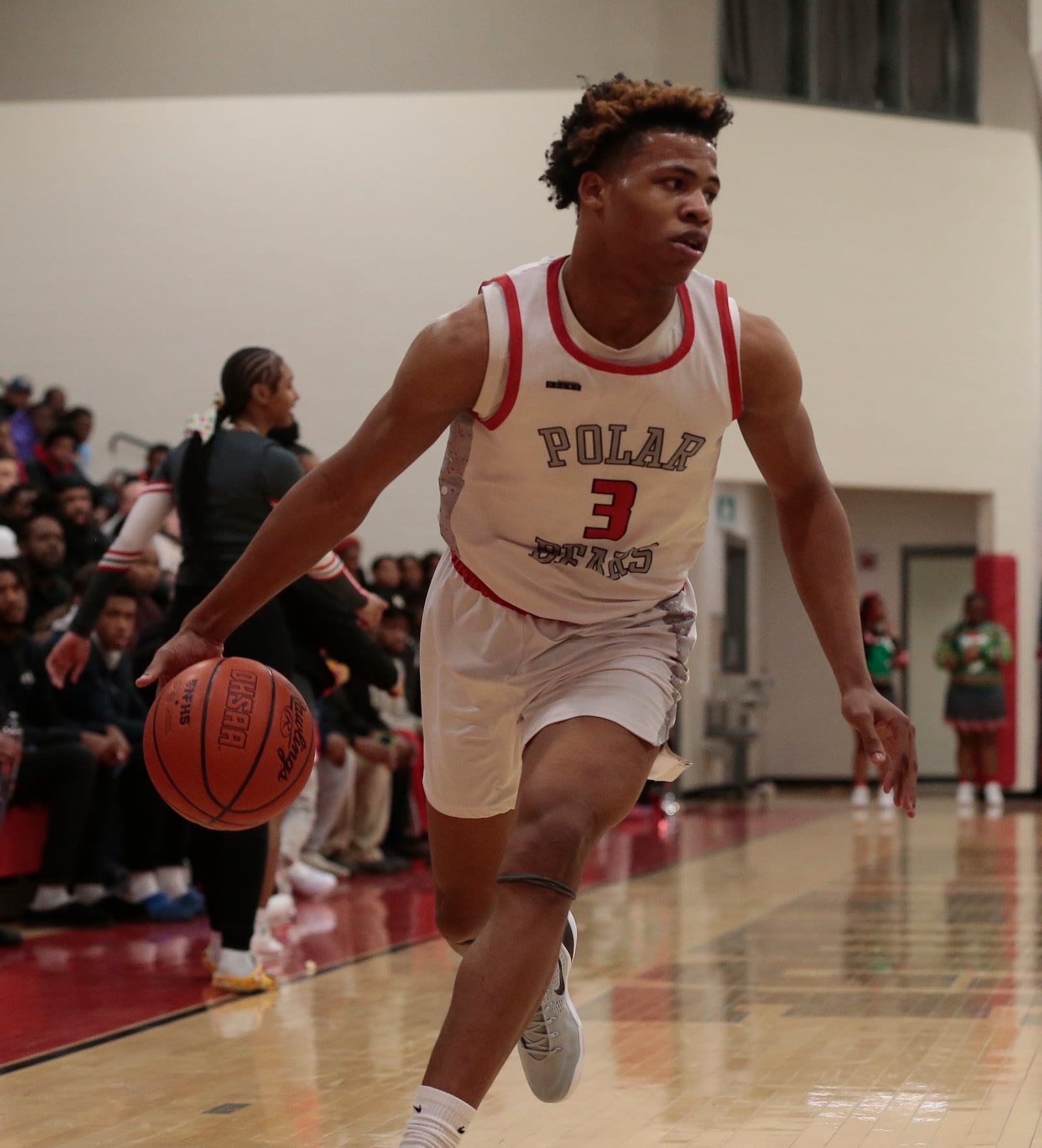Northridge sophomore Keonte Smith looks to drive with the basketball during a game against Mason on Monday, Dec. 22, 2025. STEVEN WRIGHT / STAFF