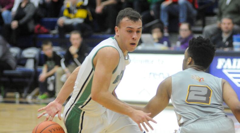 Bethel’s Caleb South (left) scored 23 points. MARC PENDLETON / STAFF