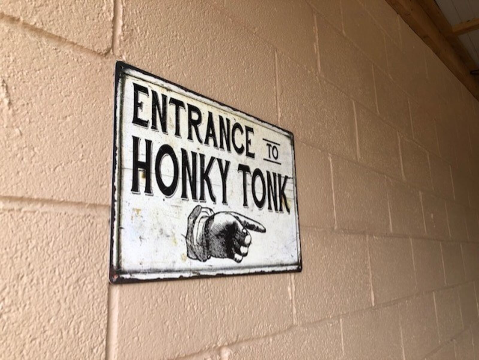 Lov's Whiskey Barrel Honky Tonk Saloon is now open at 939 N. Keowee St. in Dayton.