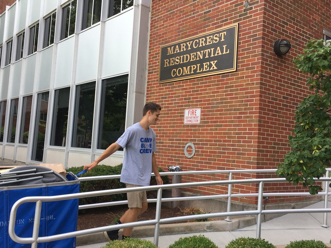 PHOTOS: More than 2K freshmen arrive at UD